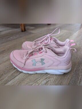 Under Armour Light Pink Girls' Athletic Sneakers with White Sole